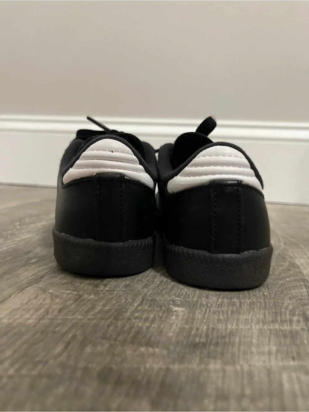 adidas Kids Samba Black & White Casual Sneakers indoor soccer